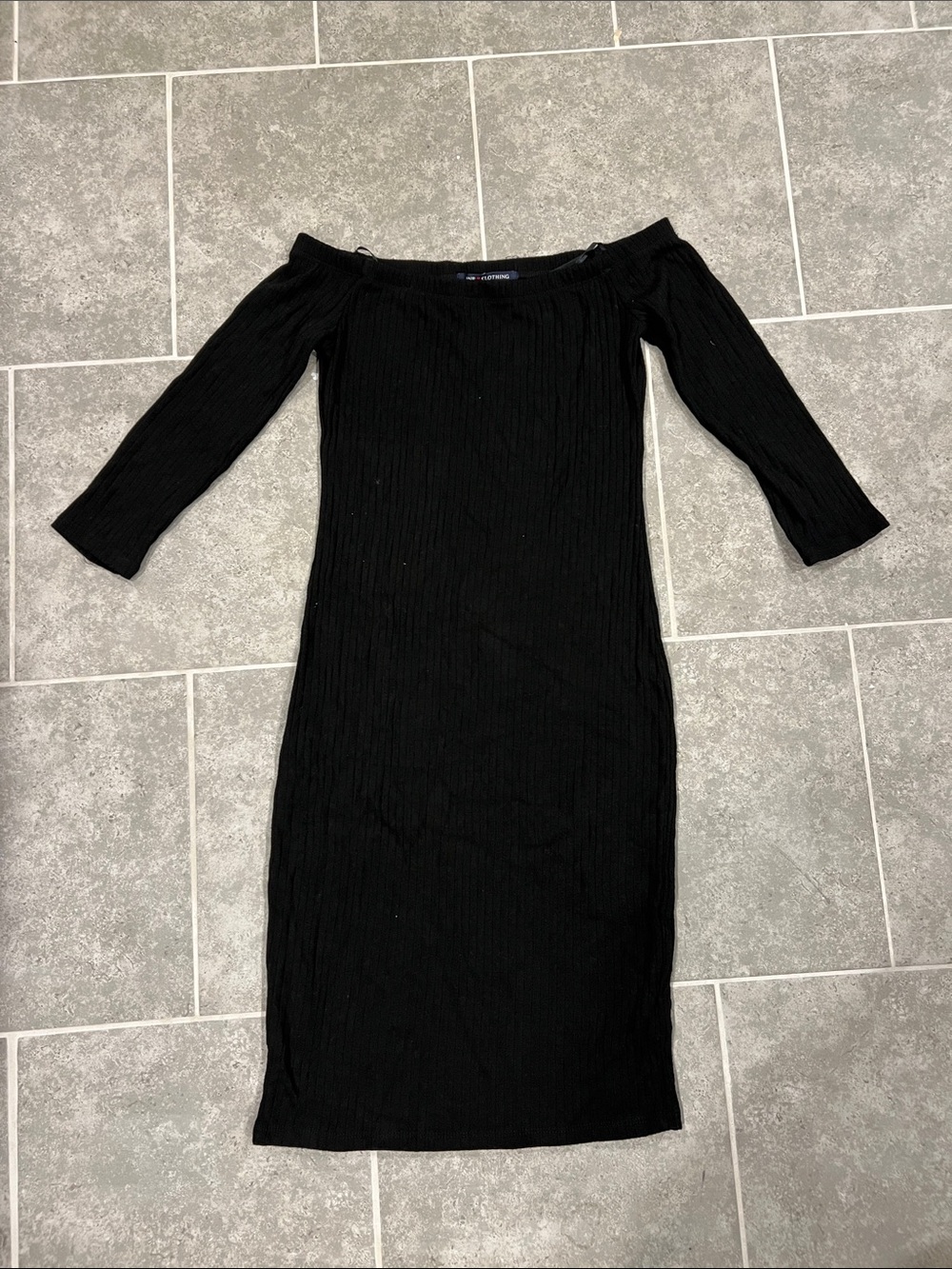 Off-Shoulder Black Ribbed Bodycon Dress